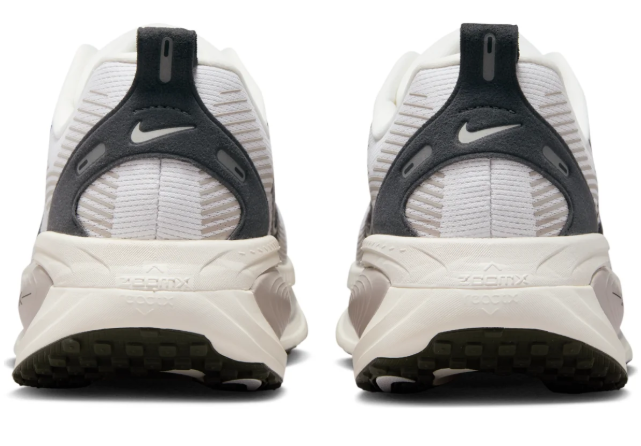 Nike Air Zoom Vomero 18 'Run Pack Summit White' Running Shoe (IB5726-100)